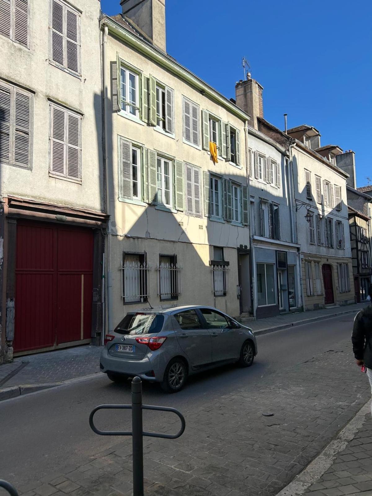 Le Jaillant - Wifi - Centre Ville Historique - Proche Gare تروي المظهر الخارجي الصورة